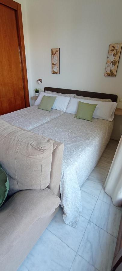 Apartamento Fibes Y Congresos Seville Luaran gambar